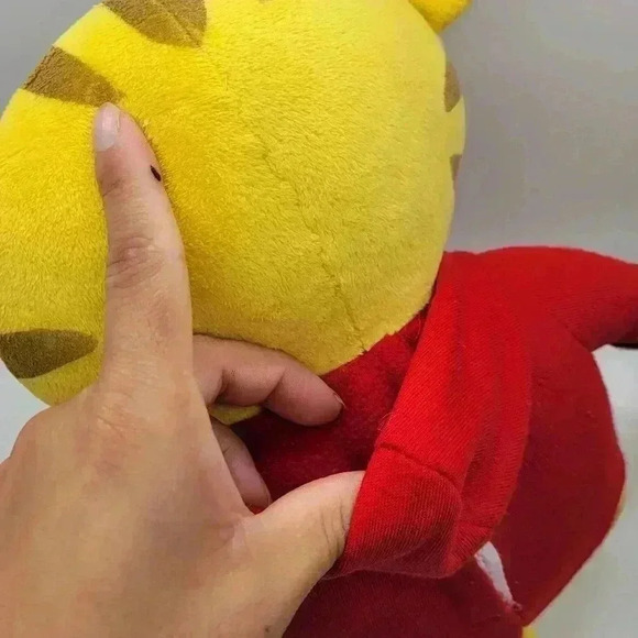 Daniel Tiger's Neighborhood Daniel Tiger Mini 12" Plush Red Yellow Talks Sings - Picture 13 of 16